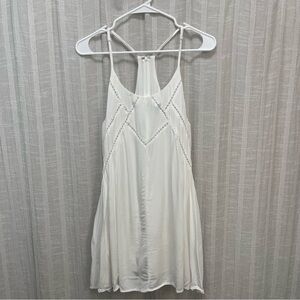 Lulu’s white flowy mini dress, size small
